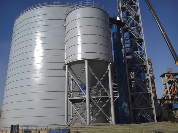 阿勒泰大型粉煤灰仓建造施工周期探讨
